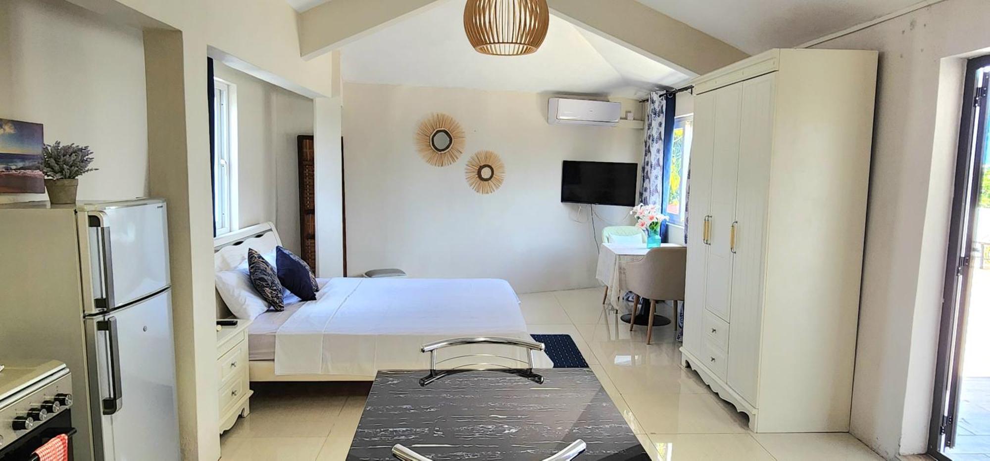 Lovely Studio Apartment With Views Of The Lagoon. Grand-Baie Kültér fotó